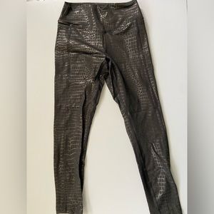 PINK Victoria’s Secret Leggings